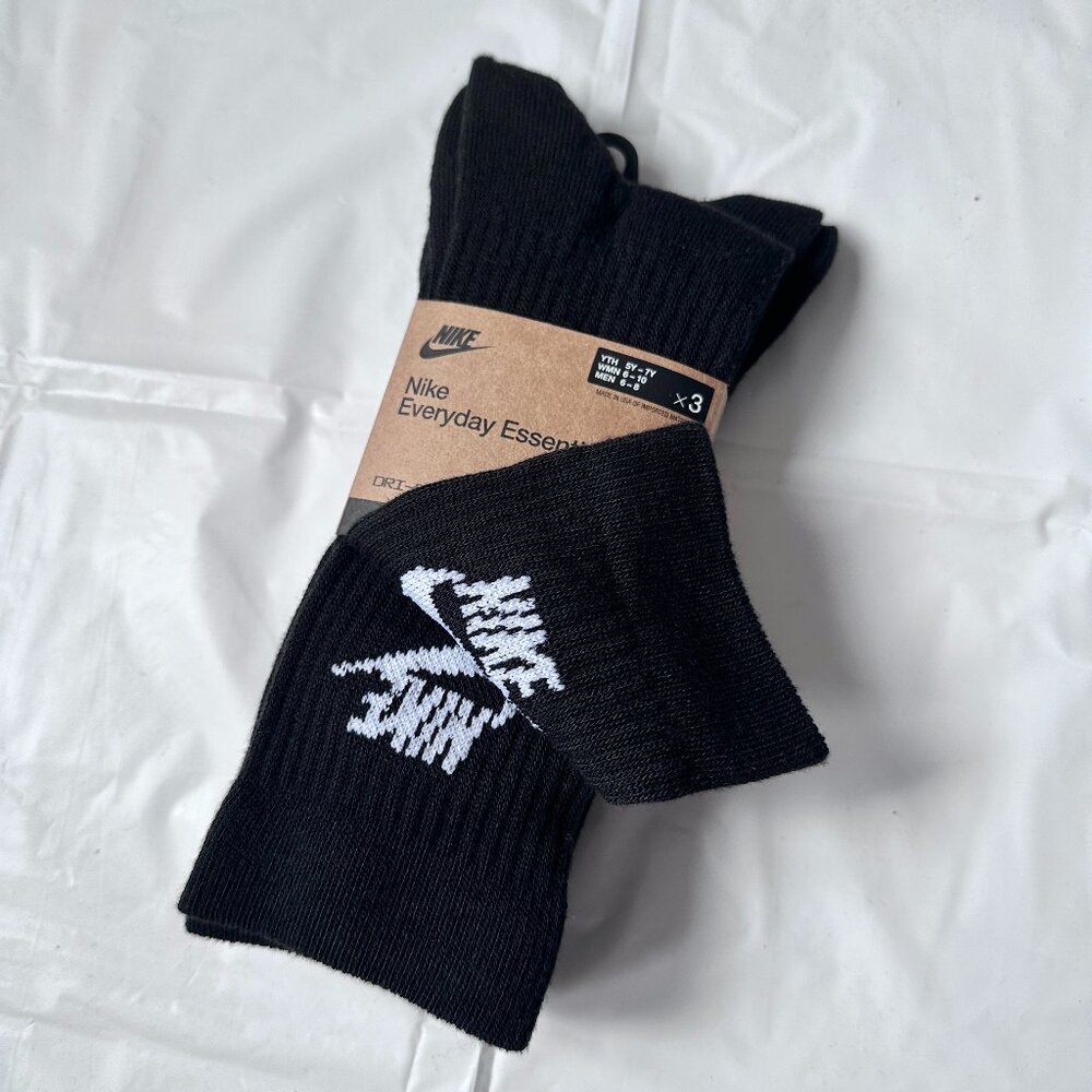 NEW 3 Pairs Nike Crew Sock Dri-Fit Men's 6-8 M Women 6-10 Cushion Sport Retro